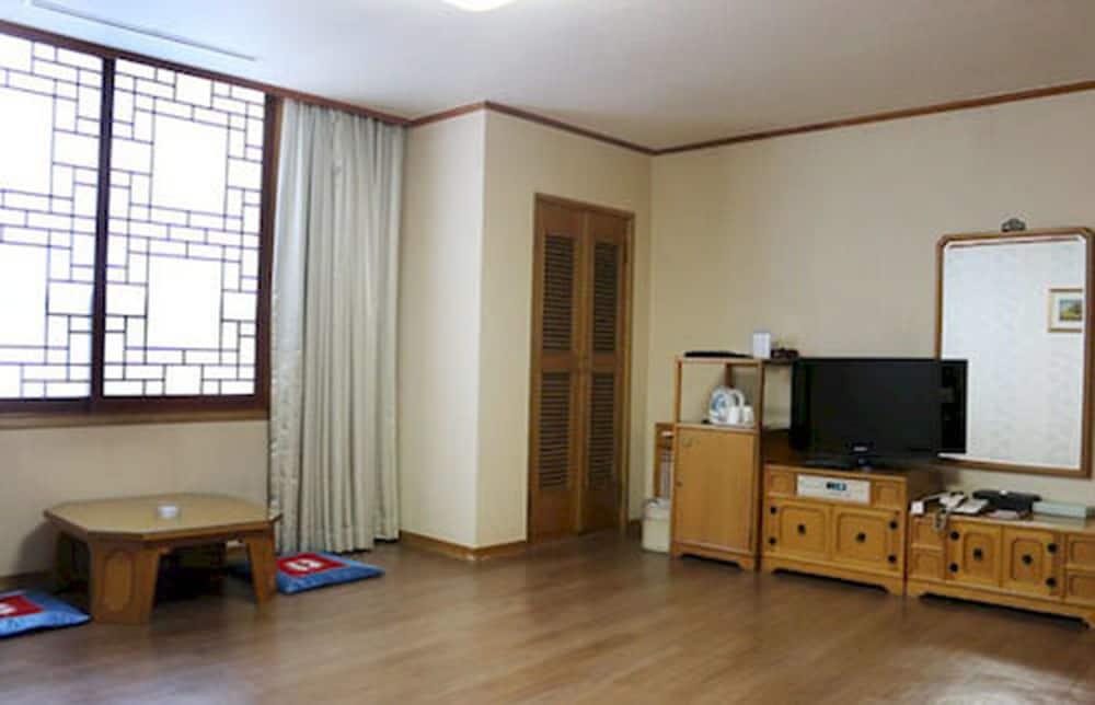 Onyang Hot Spring Hotel Asan Exterior photo